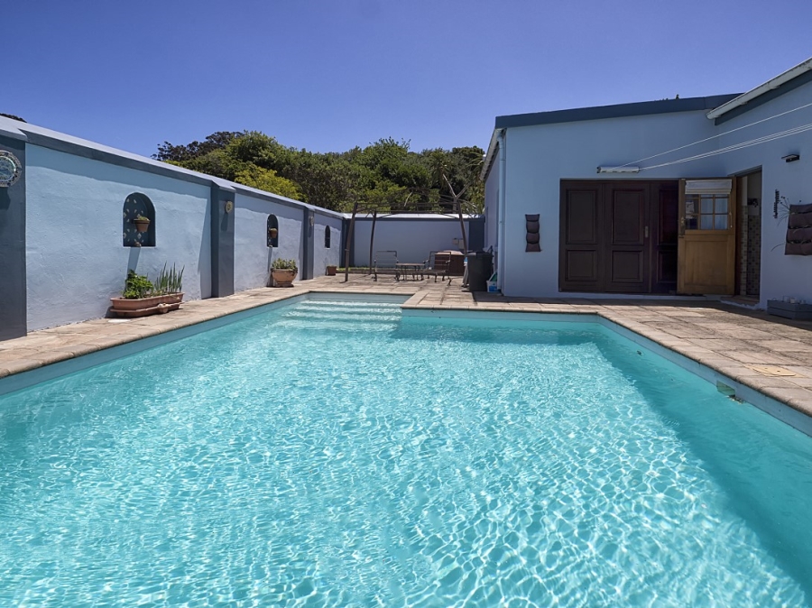 6 Bedroom Property for Sale in Belvidere Estate Western Cape